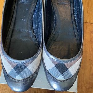 Burberry flats